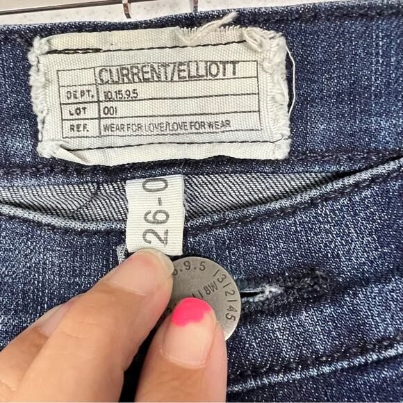Current Elliot Jeans Wallace Released Frayed Hem Skinny Low Rise Dark Size 26 - Picture 5 of 7